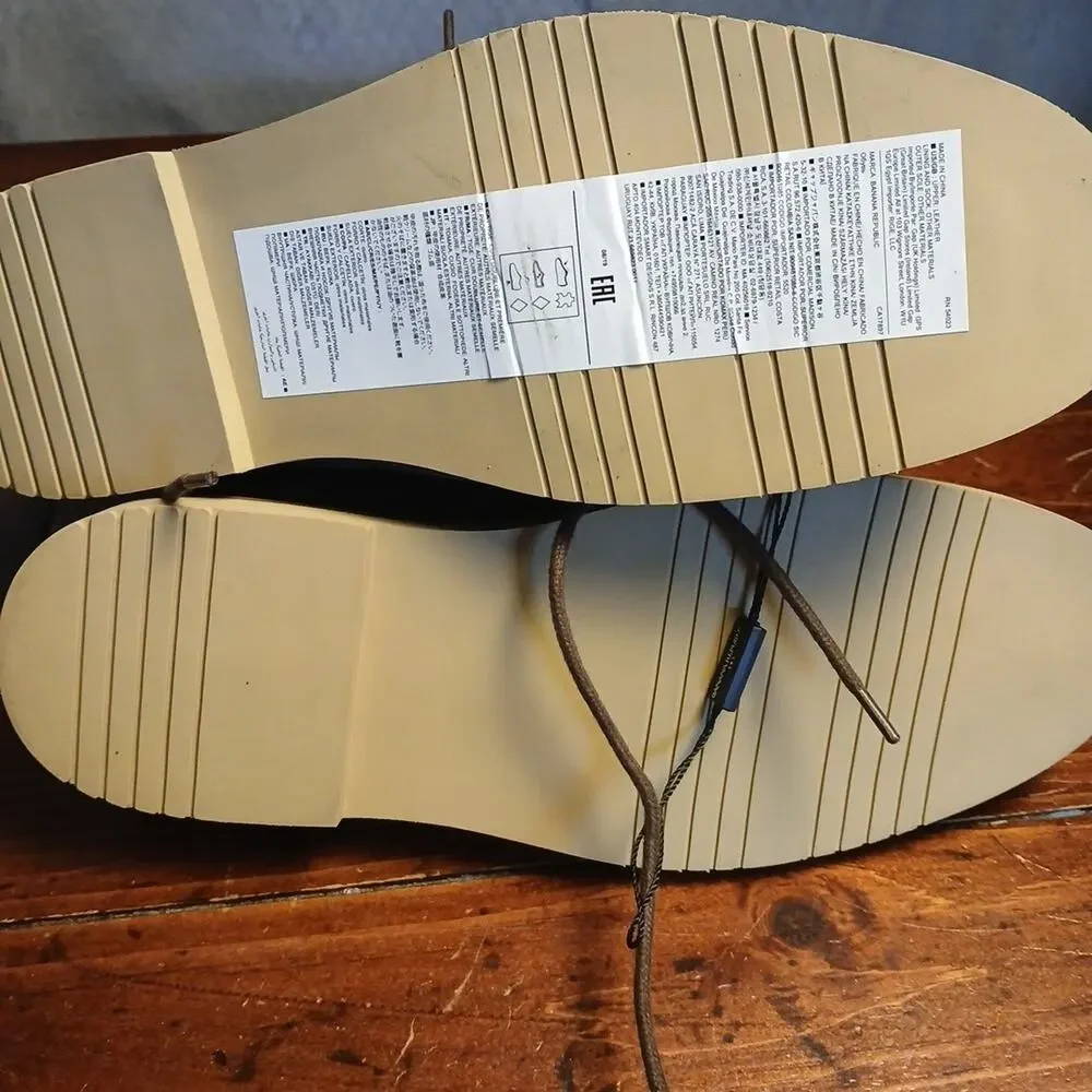 Banana Republic Chukka Boot